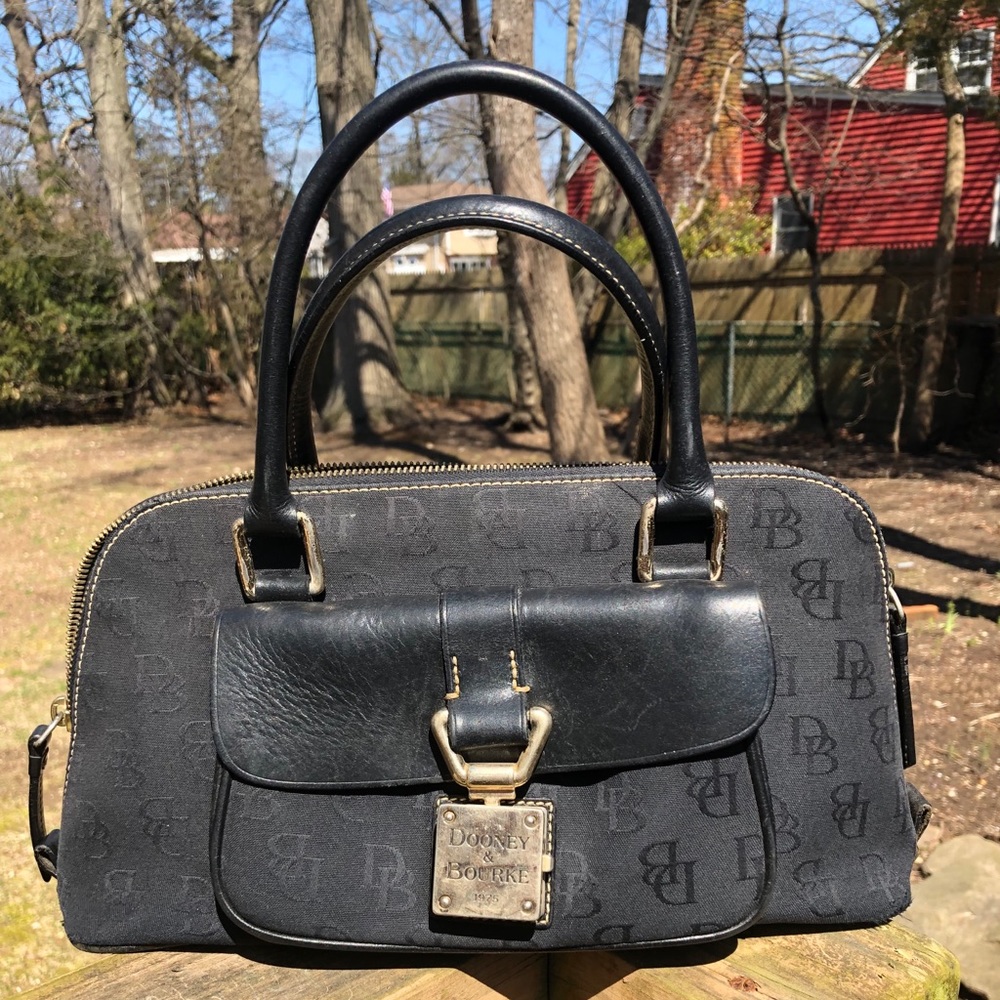 Dooney & Bourke